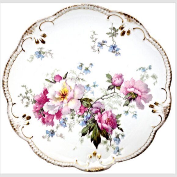 Antique AK-CD France Limoges Handpainted Porcelain Plate with Gold Leaf Trim - Picture 3 of 6